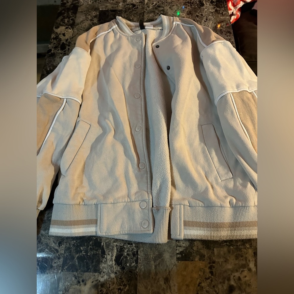 Bomber jacket